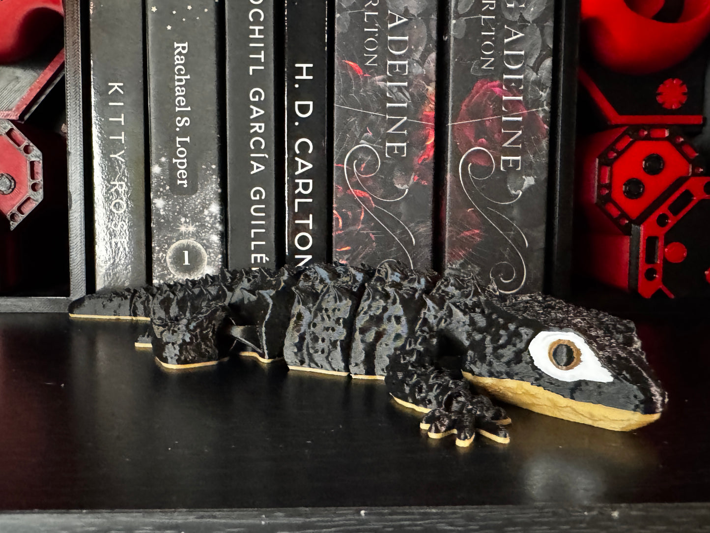 Red Eyed Crocodile Skink or White Eyed Crocodile Skink | Articulated Flexi Reptile Figure