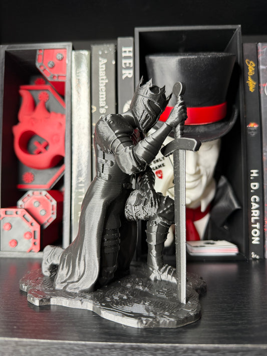 Gothic Kneeling Knight Bookshelf Decor | Dark Fantasy Sword Figure | Medieval Armor Shelf Accent | Bookish Knight Display