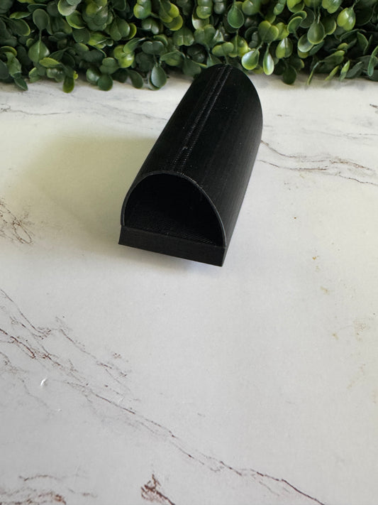 Mourning Gecko Laying Tube