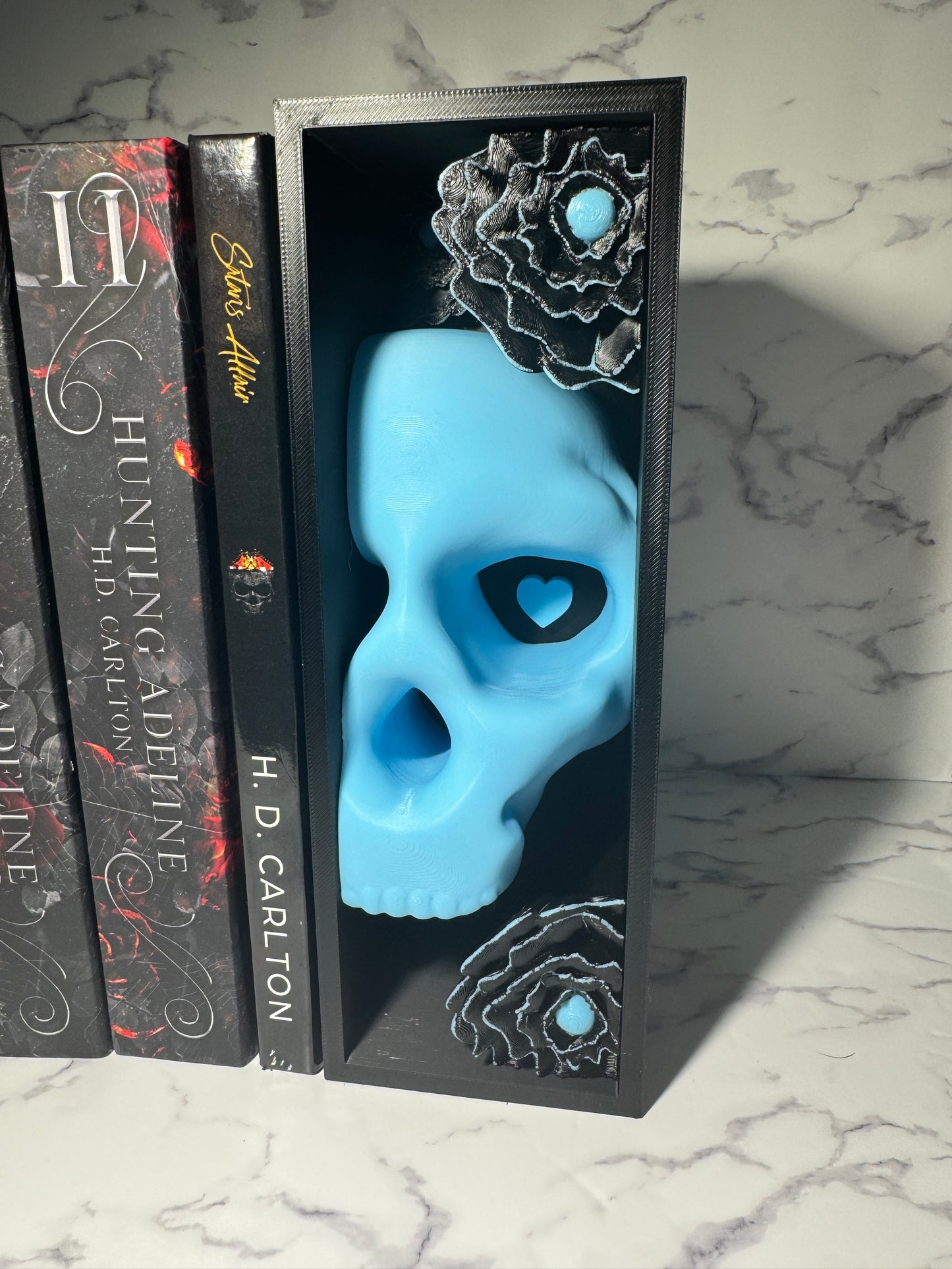 Skull & Roses Book Nook | Dark Romance | Bookish Decor