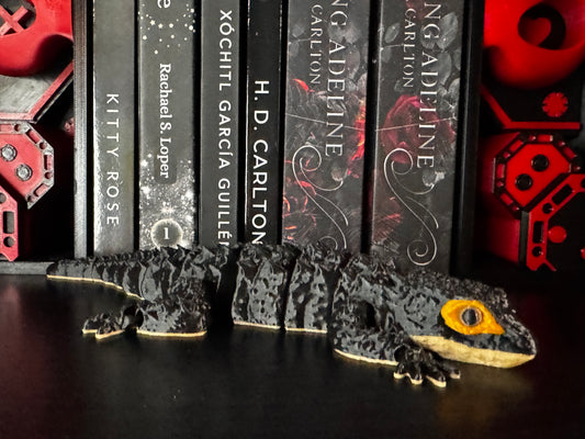 Red Eyed Crocodile Skink or White Eyed Crocodile Skink | Articulated Flexi Reptile Figure