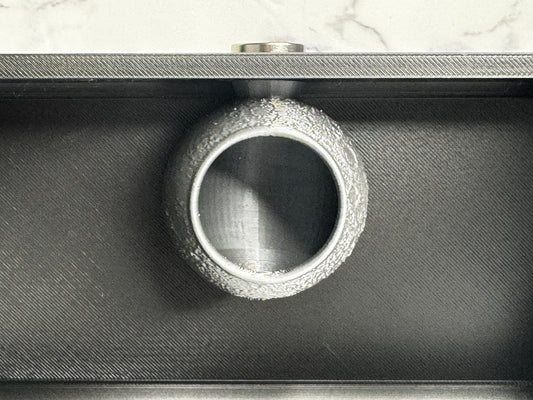 Magnetic Moon Spider Hide