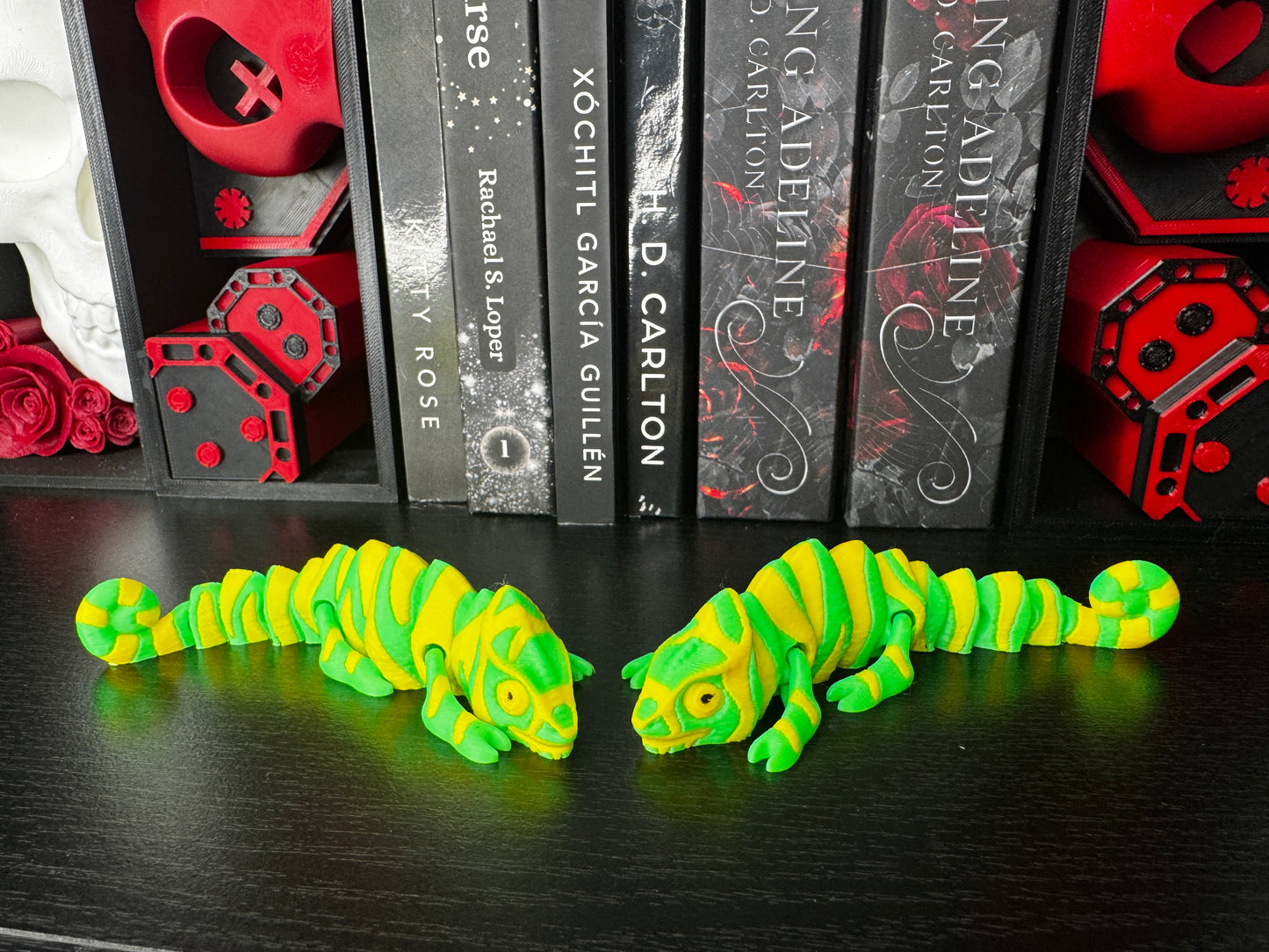 Flexi Chameleon Shelf Decor