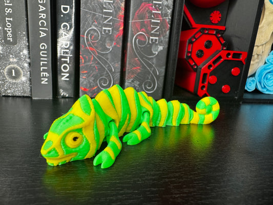 Flexi Chameleon Shelf Decor